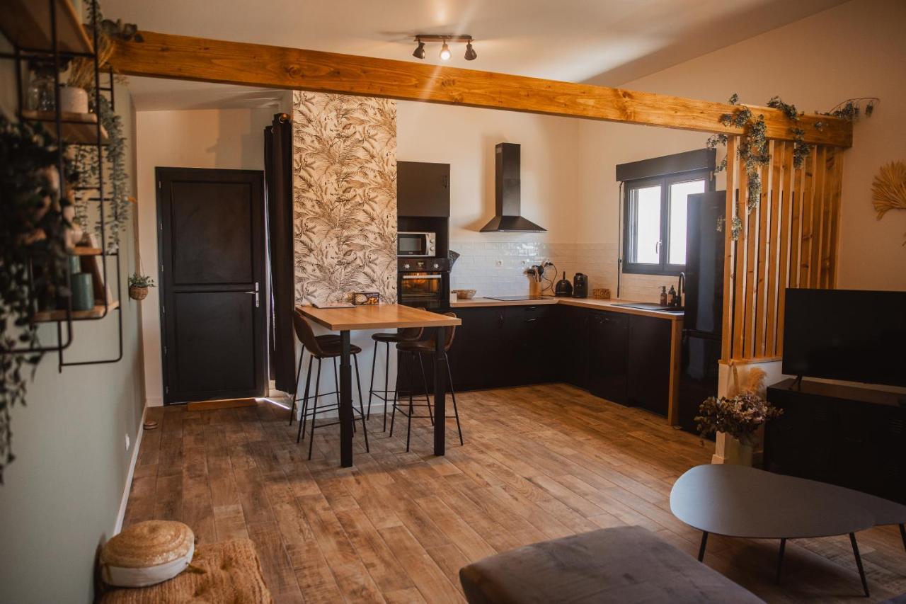 « La Casa Normande » Entre Ville & Plages Esquay-sur-Seulles エクステリア 写真