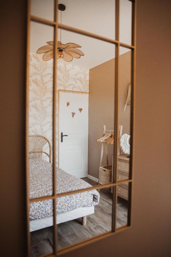 « La Casa Normande » Entre Ville & Plages Esquay-sur-Seulles エクステリア 写真